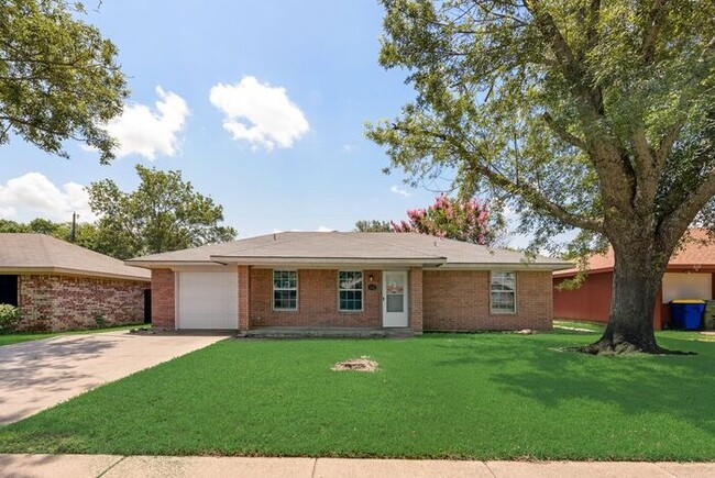 property at 512 Thomas Trail