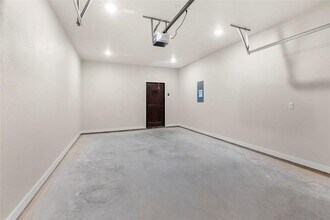 501 E Plum St in Granger, TX - Building Photo - Building Photo