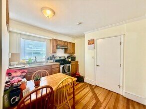 207 Whitwell St in Quincy, MA - Building Photo - Building Photo