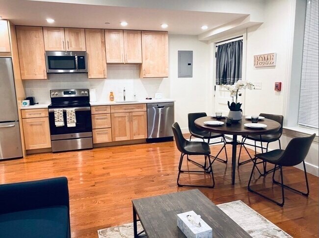 1776 Beacon St in Brookline, MA - Building Photo - Building Photo