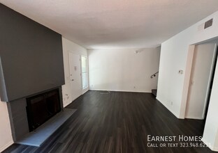 5236 Kester Ave in Los Angeles, CA - Building Photo - Building Photo