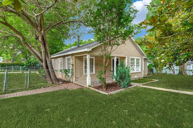 property at 901 W Virginia St
