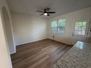 6139 Morningshire Ln in Houston, TX - Building Photo - Building Photo