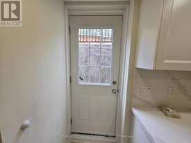 66 Morrison Crescent in Markham, ON - Building Photo