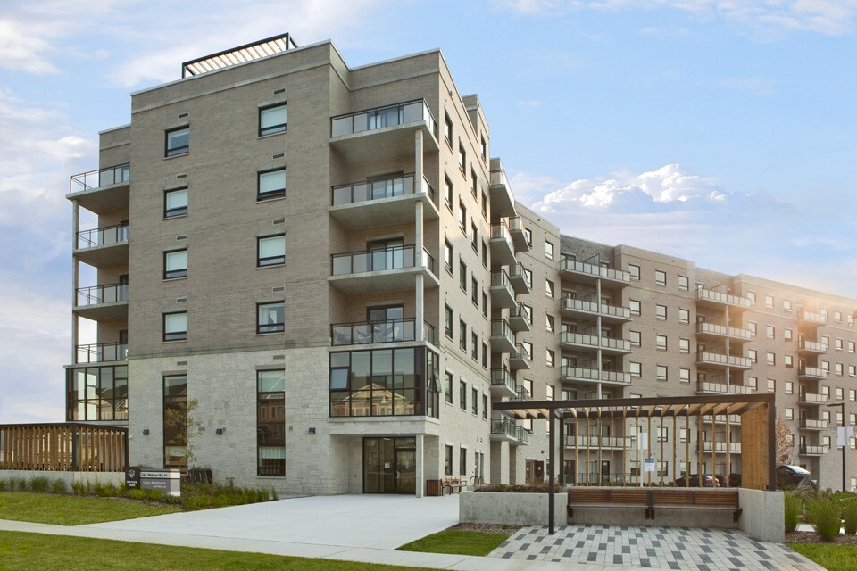 Watson Park Apartments in Guelph, ON - Building Photo