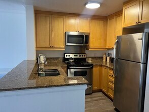 8889 Caminito Plaza Centro, Unit 7310 in San Diego, CA - Building Photo - Building Photo