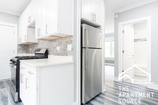 3845 N Greenview, Unit 2W in Chicago, IL - Building Photo