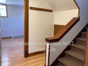 253 College St SE in Valley City, ND - Building Photo - Building Photo