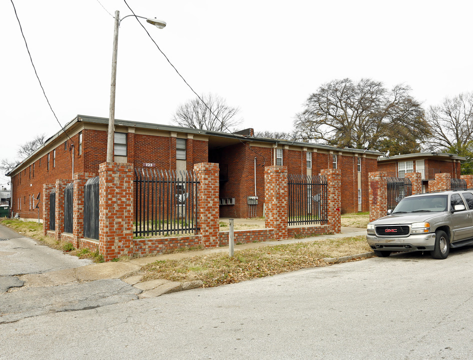 123-131 N Bingham St in Memphis, TN - Building Photo