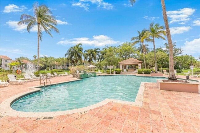 12154 St.Andrews Pl in Miramar, FL - Building Photo - Building Photo