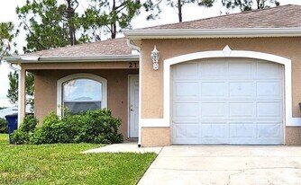 2120 Snead Dr in Lehigh Acres, FL - Building Photo