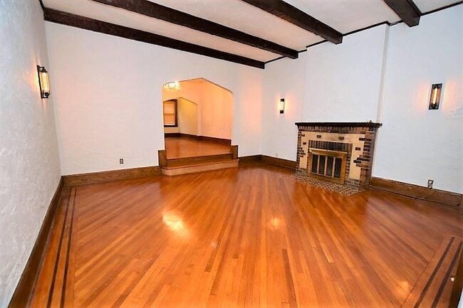 116-26 Park Ln S in Queens, NY - Building Photo - Building Photo
