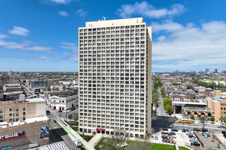 Noble Square Cooperative in Chicago, IL - Foto de edificio - Building Photo