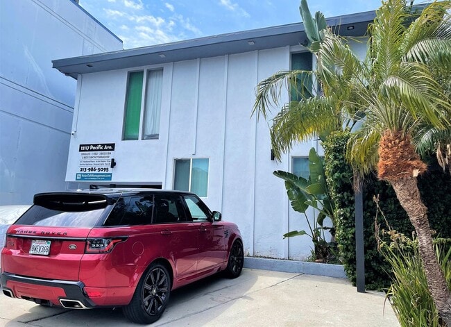 12117 Pacific Ave, Unit 01