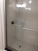 149 Park Dr, Unit B2 in Boston, MA - Building Photo - Building Photo