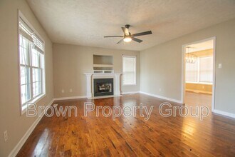 3685 Pioneer Dr in Hope Mills, NC - Building Photo - Building Photo