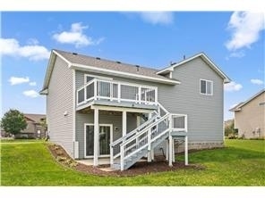 1000 Chestnut St in Maple Lake, MN - Foto de edificio - Building Photo