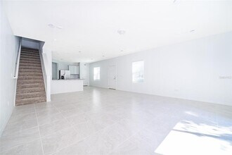 4526 Cypress Cay Wy in Kissimmee, FL - Foto de edificio - Building Photo