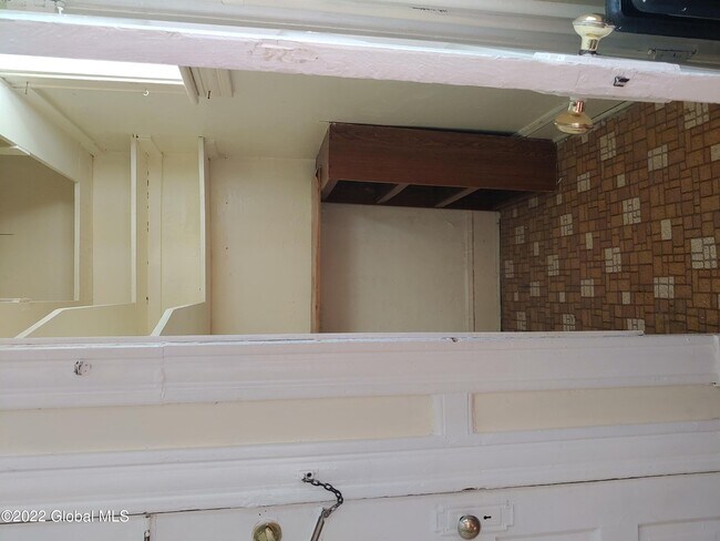 90 Woodlawn Ave-Unit -1 in Albany, NY - Building Photo - Building Photo