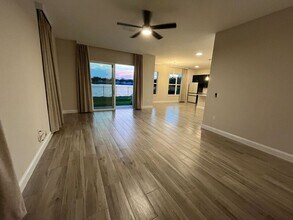 742 Reflection Lk Dr in Orlando, FL - Building Photo - Building Photo
