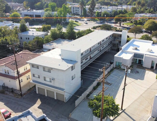 1313 Huntington Dr in Los Angeles, CA - Building Photo - Building Photo