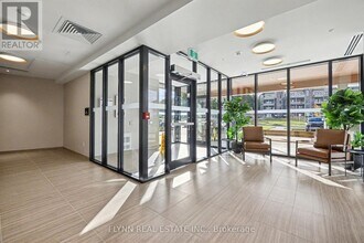 1100 Lackner Pl in Kitchener, ON - Building Photo - Building Photo