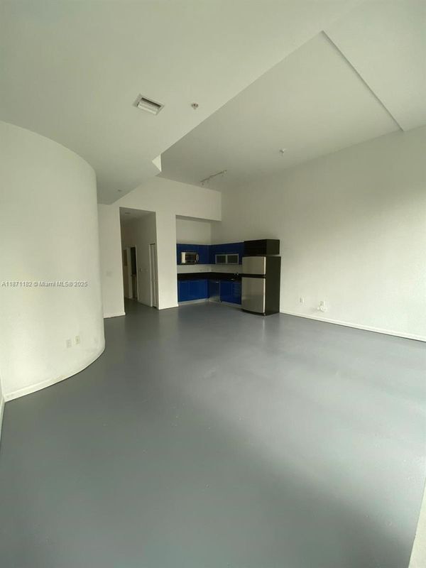 property at 253 NE 2nd St