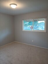 5061 Bonniemae Way in Sacramento, CA - Building Photo - Building Photo