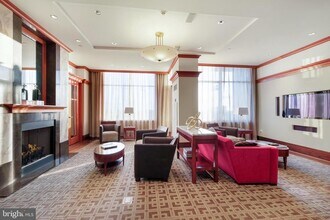 400 N Broad St, Unit 2407 in Philadelphia, PA - Foto de edificio - Building Photo