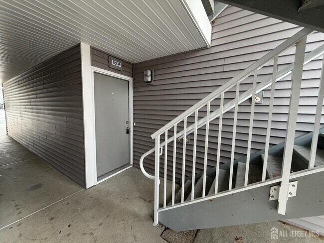 9208 Tamarron Dr in Plainsboro, NJ - Building Photo - Building Photo