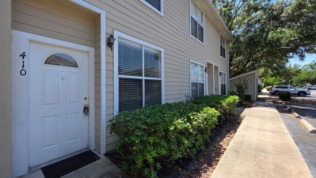 property at 3901 SW 20th Ave