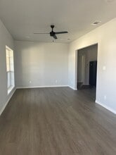 11615 TX-36 in Jonesboro, TX - Building Photo - Building Photo