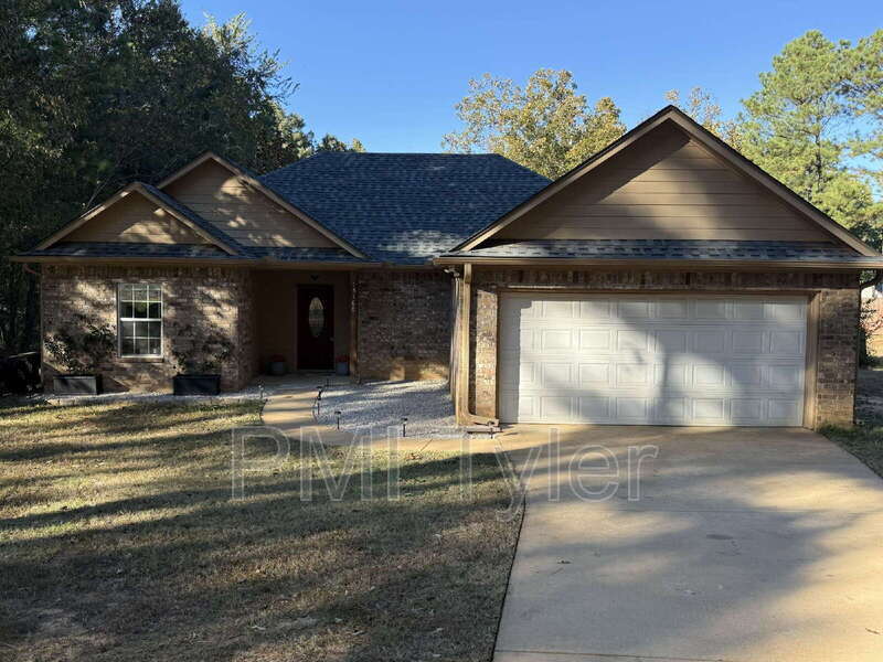 15160 County Rd 1113 in Tyler, TX - Building Photo