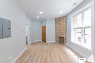 437 W Belden Ave, Unit 428-438-05 in Chicago, IL - Foto de edificio - Building Photo