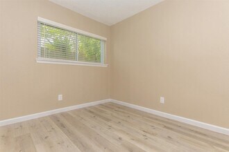 9707 Timberside Dr, Unit 3-R in Houston, TX - Building Photo - Building Photo