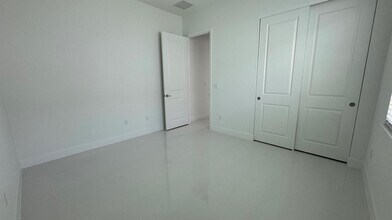 5722 Aleppo Pine Pl in Westlake, FL - Foto de edificio - Building Photo