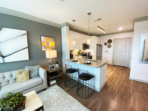 Marketplace Village in Marietta, GA - Foto de edificio - Building Photo