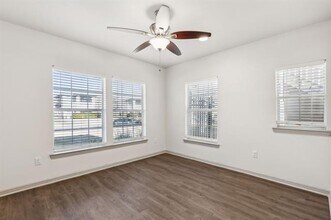 4402 Swiss Ave in Dallas, TX - Building Photo - Building Photo