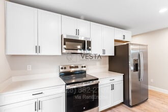 4 Meadows Town Rd in Marshall, NC - Building Photo - Building Photo