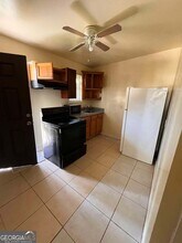 935 Slash Pine Rd-Unit -C in Forest Park, GA - Building Photo - Building Photo