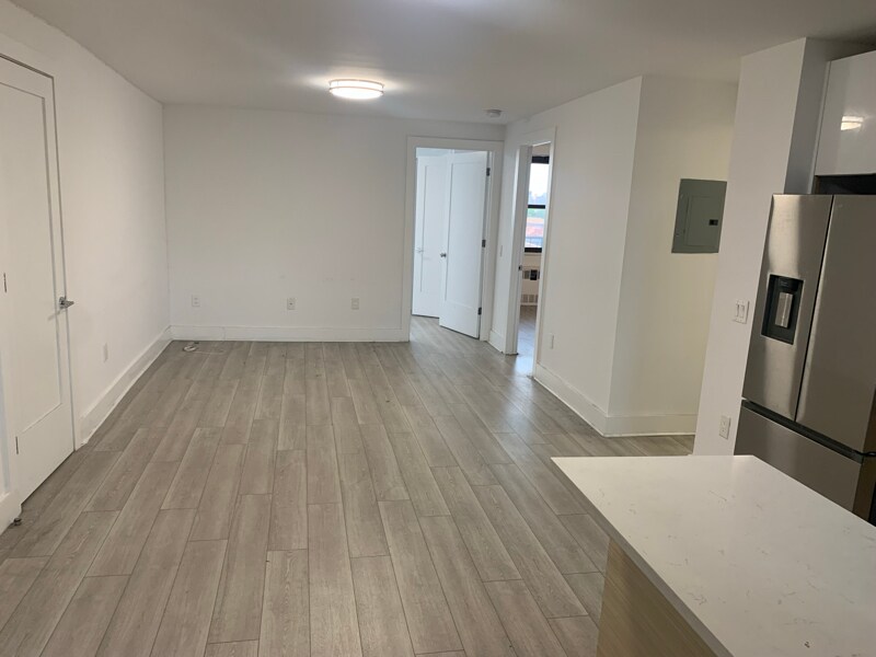 111 Lawrence St in Brooklyn, NY - Building Photo