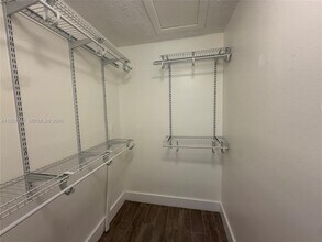 2454 NW 52nd Ave in Lauderhill, FL - Building Photo - Building Photo