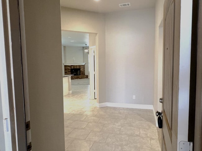 7506 100th St in Lubbock, TX - Building Photo - Building Photo