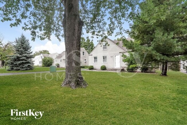 640 N Edgewood Ave in Lombard, IL - Foto de edificio - Building Photo