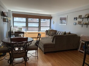 4180.5 N Marine Dr in Chicago, IL - Building Photo - Building Photo