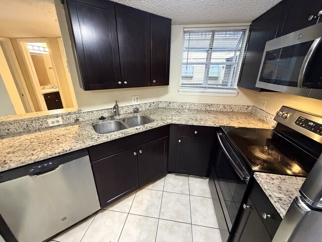 property at 1916 Lake Atriums Cir