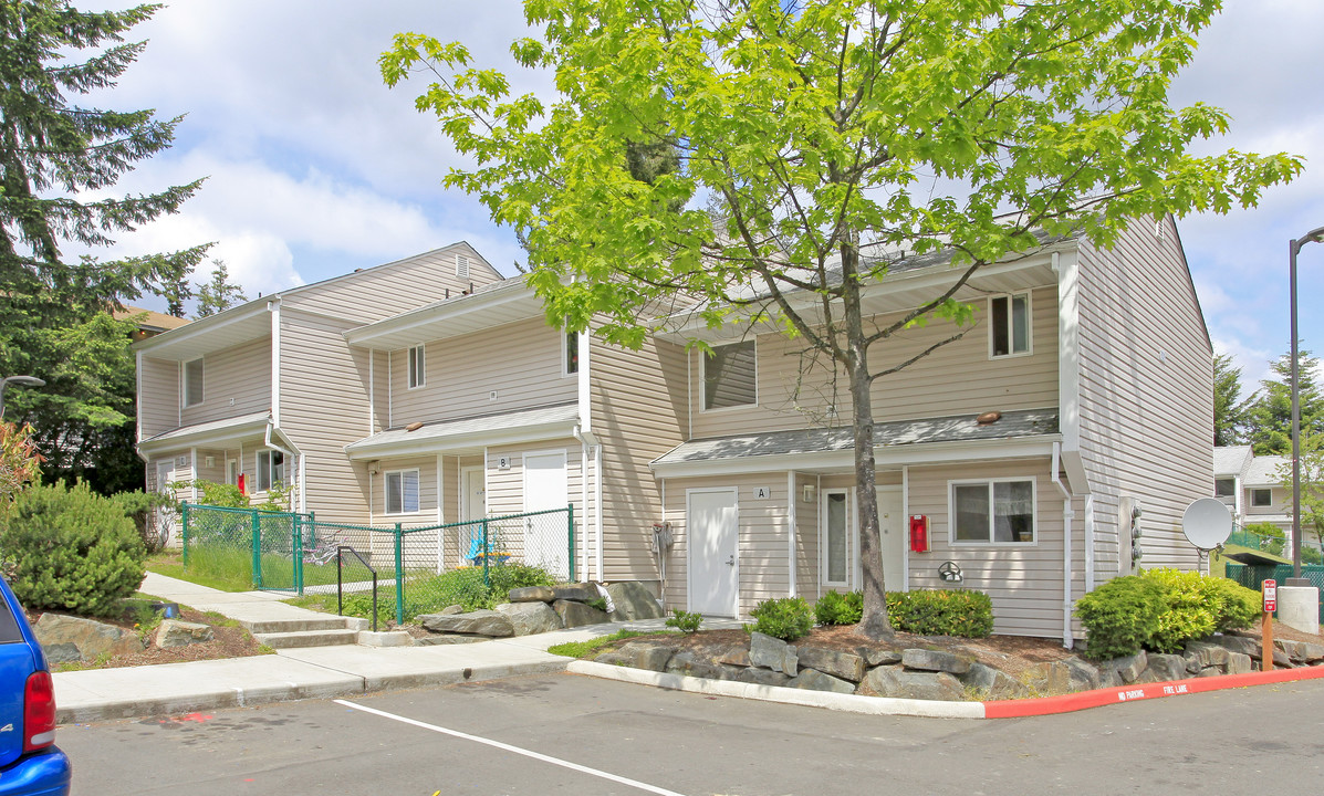 Eastside Terrace in Bellevue, WA - Foto de edificio