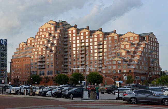 Scarlett Place in Baltimore, MD - Foto de edificio - Building Photo