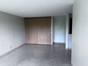 1060 Kamehameha Hwy in Aiea, HI - Building Photo - Building Photo