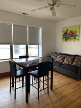 4928 N Kedzie Ave, Unit 3E in Chicago, IL - Building Photo - Building Photo